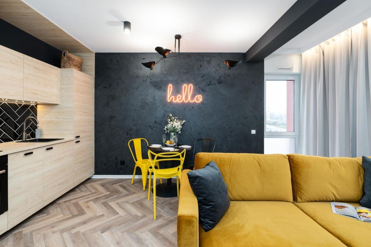 Loft Style Apartments Opienskiego With Parking By Noclegi Renters 포즈난 외부 사진